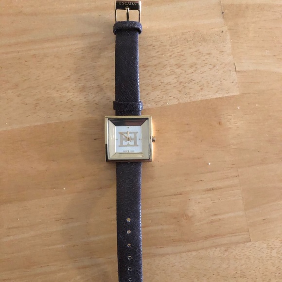 ESCADA — Leather bands, watch - Picture 4 of 4